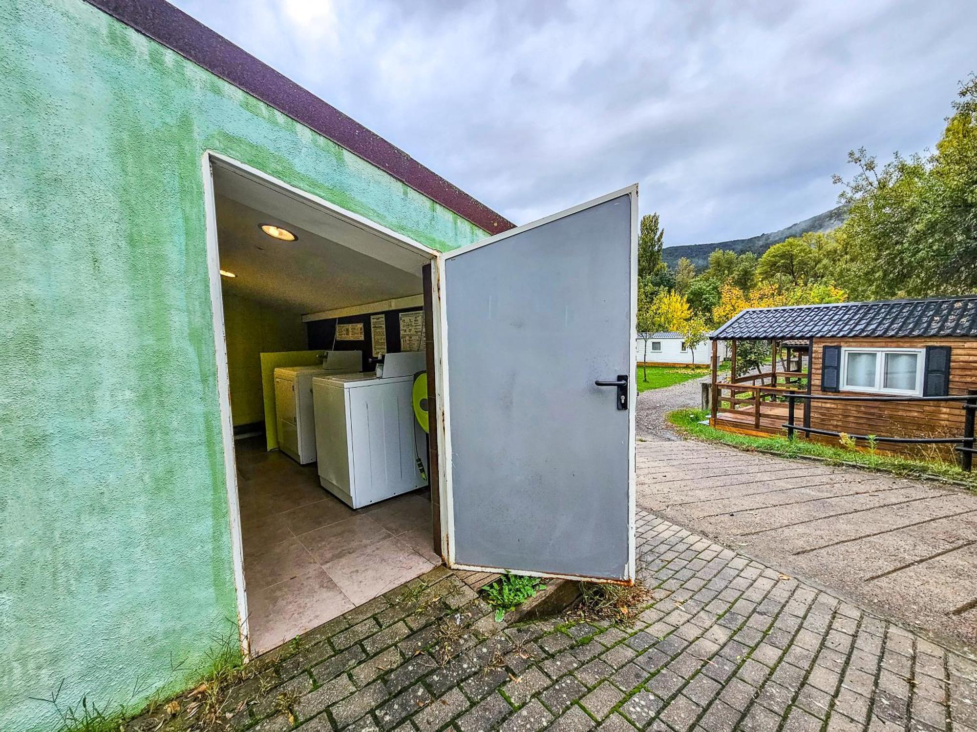 Bungalows Y Cabanas Solopuent Natur Кастиейо де Хака Екстериор снимка