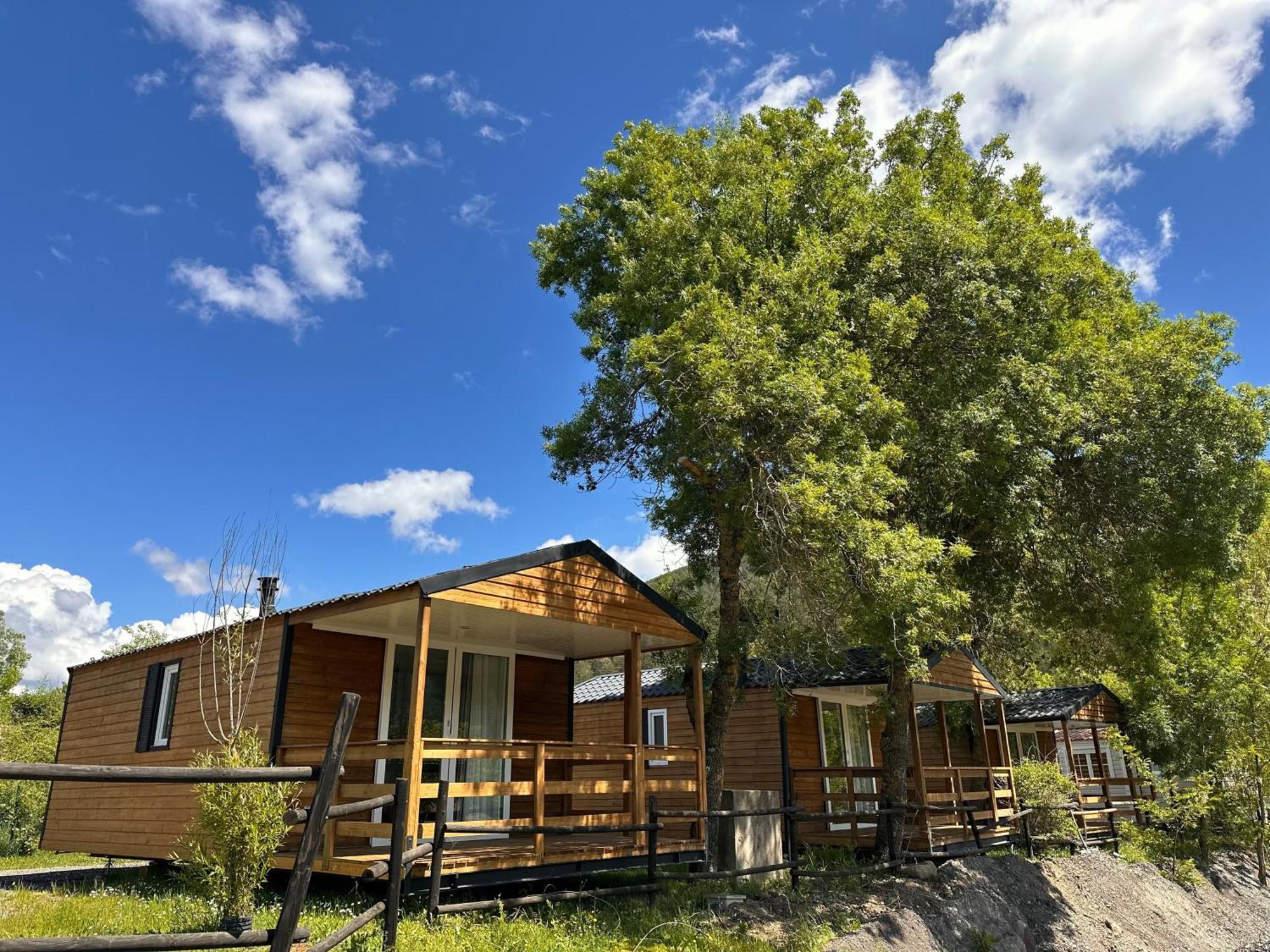 Bungalows Y Cabanas Solopuent Natur Кастиейо де Хака Екстериор снимка