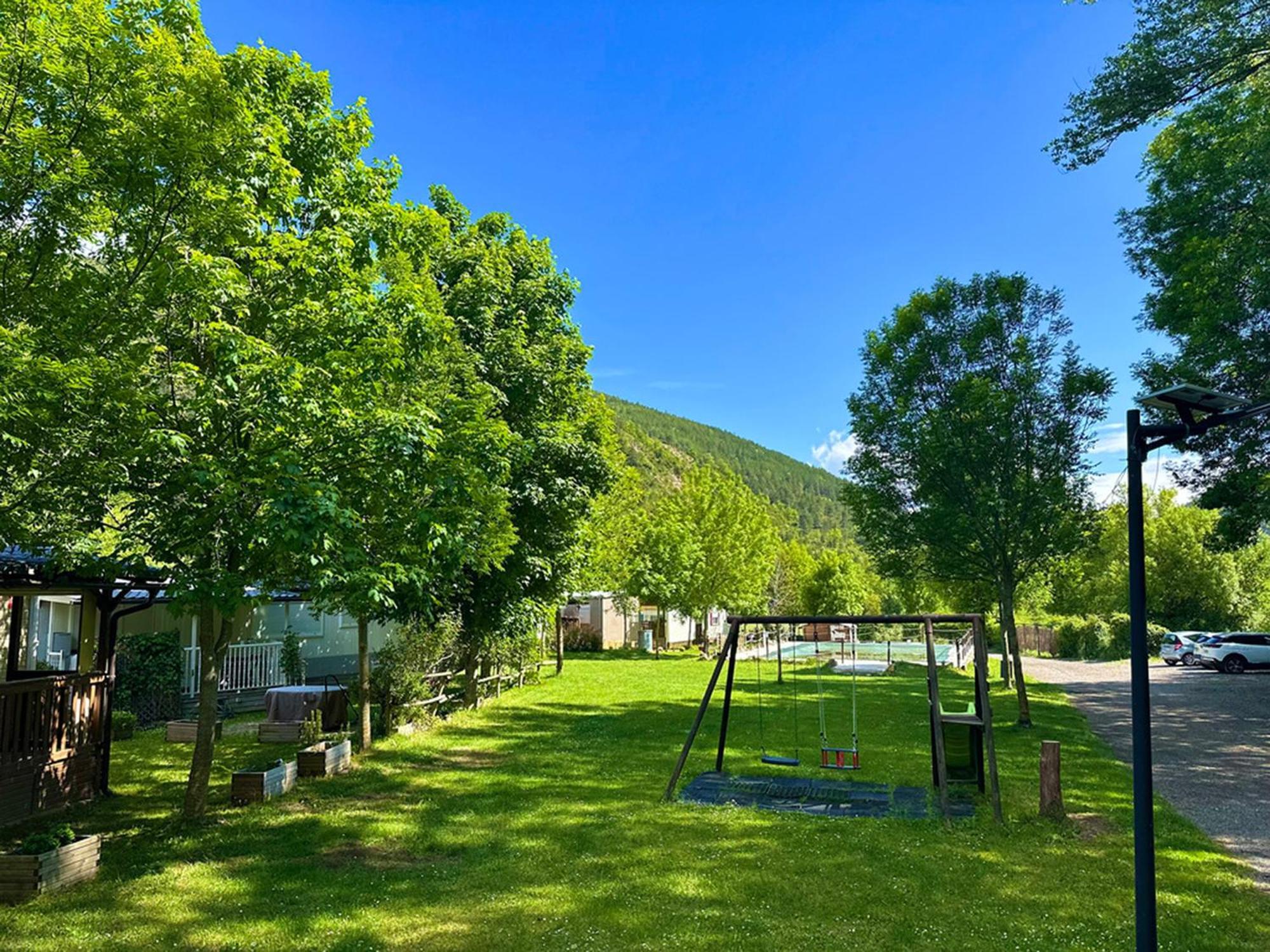 Bungalows Y Cabanas Solopuent Natur Кастиейо де Хака Екстериор снимка